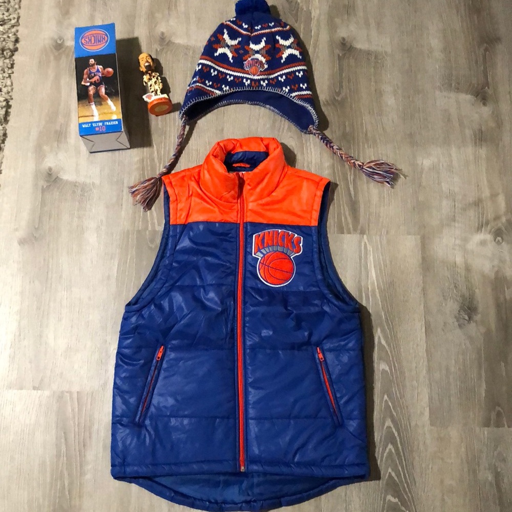 (Vest and hat on separate listing) New York Knicks Bundle